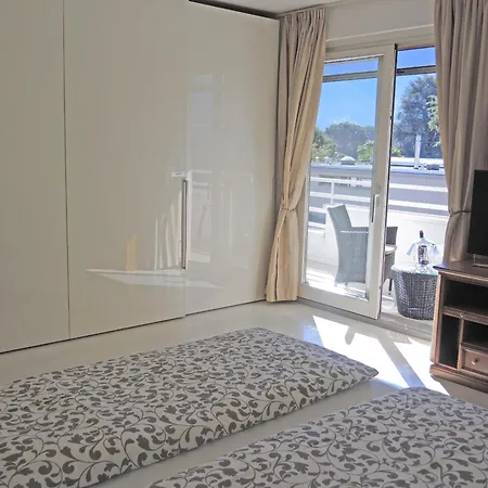 Residenza Golf Parco By Fewotessin Apartmán *